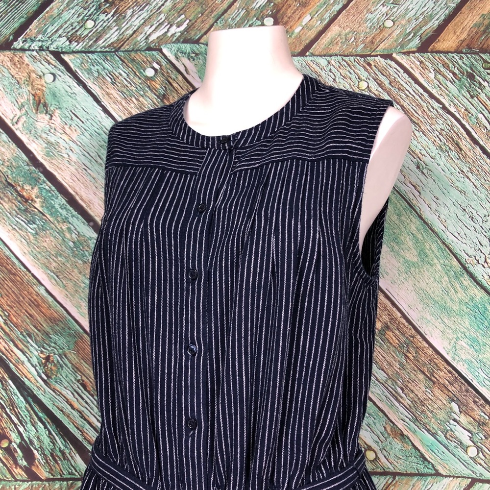 D6 - Universal Thread | Navy Button Down Pin Stri… - image 2